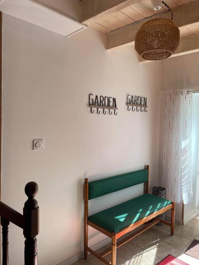 La Montournaise Holiday home Montournais